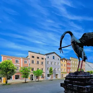Zwischen Salzburg, Burghausen Und Oesterreich Apartment
